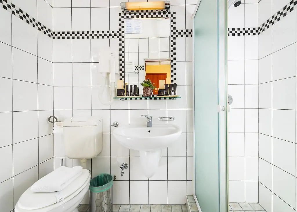 Leo Panzio Hotel ブダペスト