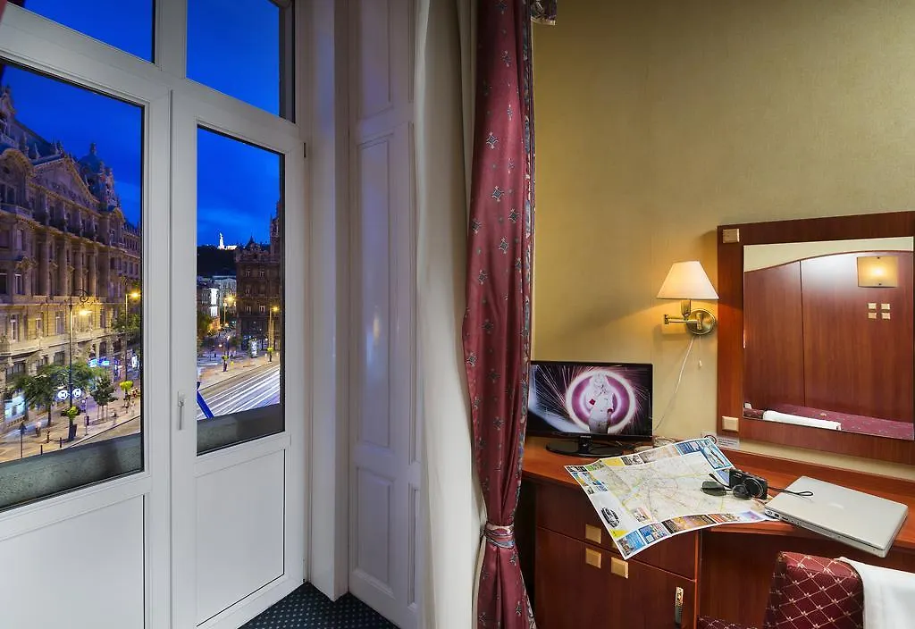Leo Panzio Hotel ブダペスト